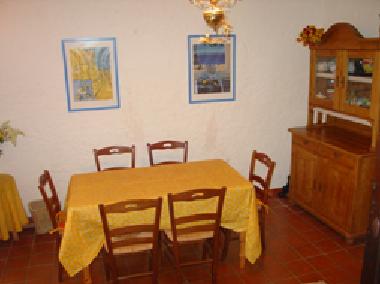 Maison de vacances �/en/au M�rindol (Vaucluse)ou appartement ou maison de vacances