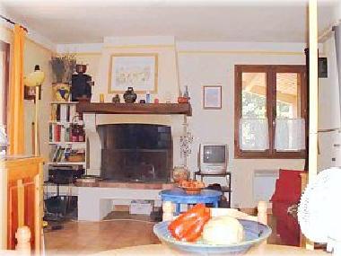 Maison de vacances �/en/au Malauc�ne (Vaucluse)ou appartement ou maison de vacances