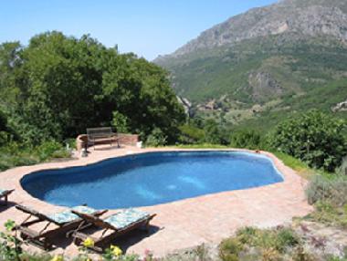 Maison de vacances �/en/au casares (M�laga)ou appartement ou maison de vacances