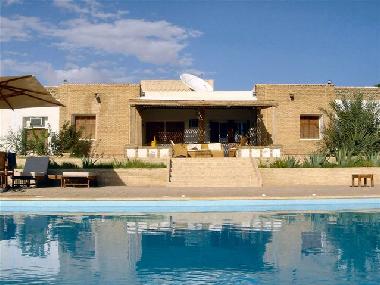 Maison de vacances �/en/au Nefta (Tawzar)ou appartement ou maison de vacances