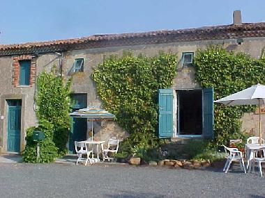 Maison de vacances �/en/au Nr.Saumur (Deux-S�vres)ou appartement ou maison de vacances