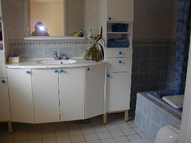 Maison de vacances �/en/au T�by (Stockholm)ou appartement ou maison de vacances