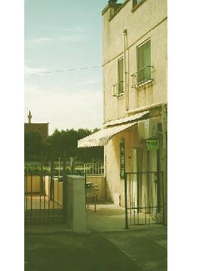 Maison de vacances �/en/au Mola di Bari-Cozze (Bari)ou appartement ou maison de vacances