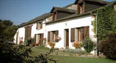 Chambre avec petit d�jeuner �/en/au Saint-Beno�t du Sault (Creuse)ou appartement ou maison de vacances