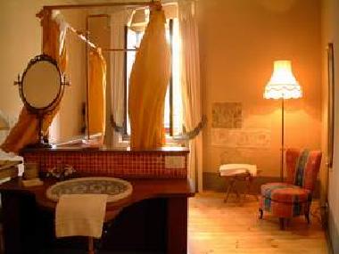 Chambre avec petit d�jeuner �/en/au Lucca (Lucca)ou appartement ou maison de vacances