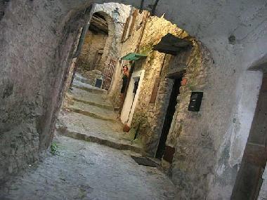 Maison de vacances �/en/au Apricale (Imperia)ou appartement ou maison de vacances