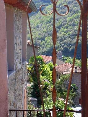 Maison de vacances �/en/au Apricale (Imperia)ou appartement ou maison de vacances