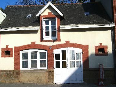 Appartement de vacances �/en/au Ern�e (Mayenne)ou appartement ou maison de vacances