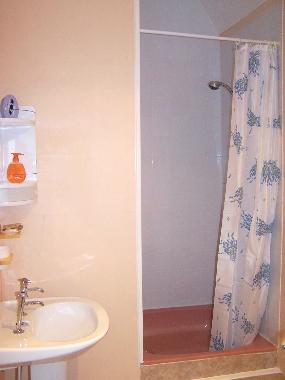 Appartement de vacances �/en/au Ern�e (Mayenne)ou appartement ou maison de vacances