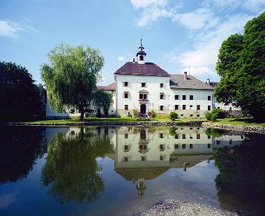 www. castello-rothenthurn.at