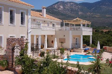 Maison de vacances �/en/au Karavados (Kefallinia)ou appartement ou maison de vacances