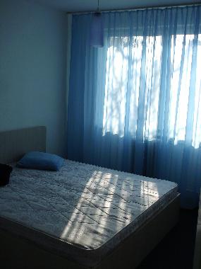 Bedroom / Chambre a coucher