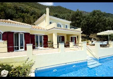 Maison de vacances �/en/au Perigiali (Lefkada)ou appartement ou maison de vacances