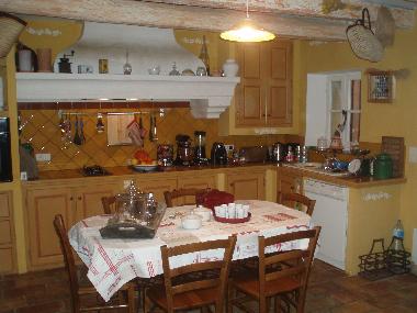 Maison de vacances �/en/au Domazan (Vaucluse)ou appartement ou maison de vacances