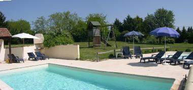 Maison de vacances �/en/au Loubes-Bernac (Dordogne)ou appartement ou maison de vacances