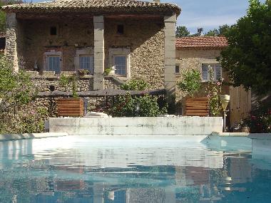Maison de vacances �/en/au Tresques (Gard)ou appartement ou maison de vacances