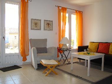 Maison de vacances �/en/au Pierrevert (Alpes-de-Haute-Provence)ou appartement ou maison de vacances