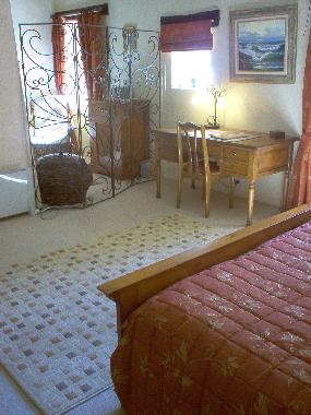 Chambre avec petit d�jeuner �/en/au Gramont (Tarn-et-Garonne)ou appartement ou maison de vacances