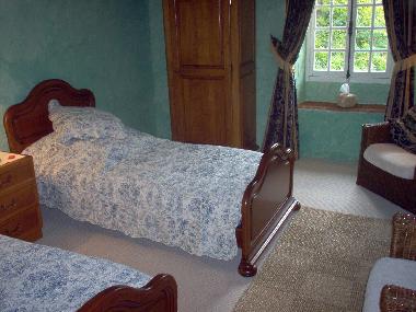 Chambre avec petit d�jeuner �/en/au Gramont (Tarn-et-Garonne)ou appartement ou maison de vacances
