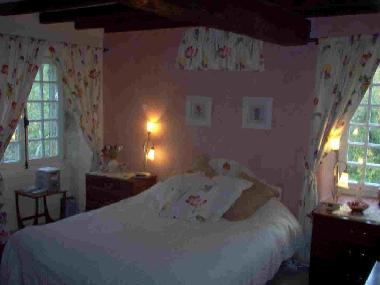 Chambre avec petit d�jeuner �/en/au Gramont (Tarn-et-Garonne)ou appartement ou maison de vacances