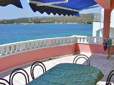 Maison de vacances �/en/au Rogoznica (Sibensko-Kninska)ou appartement ou maison de vacances