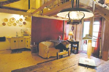 Living room et coin cuisine