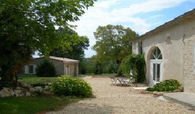 Chambre avec petit d�jeuner �/en/au saint emilion, bordeaux,bergerac (Gironde)ou appartement ou maison de vacances