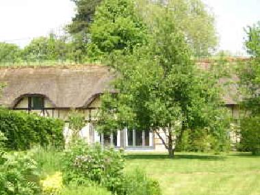 Maison de vacances �/en/au Saint Denis-le-Thiboult (Seine-Maritime)ou appartement ou maison de vacances