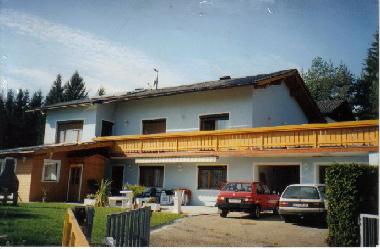 Chambre avec petit d�jeuner �/en/au St. Georgen / L�ngsee (Klagenfurt-Villach)ou appartement ou maison de vacances