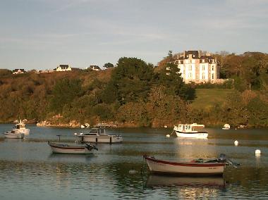 http://locqueran.ifrance.com