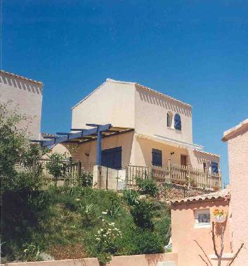 Maison de vacances �/en/au M�ze (H�rault)ou appartement ou maison de vacances