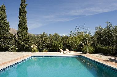 Maison de vacances �/en/au �rgiva (Granada)ou appartement ou maison de vacances