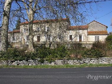 Maison de vacances �/en/au Villefranche de Lonchat (Dordogne)ou appartement ou maison de vacances