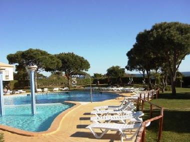Chambre avec petit d�jeuner �/en/au Albufeira (Algarve)ou appartement ou maison de vacances