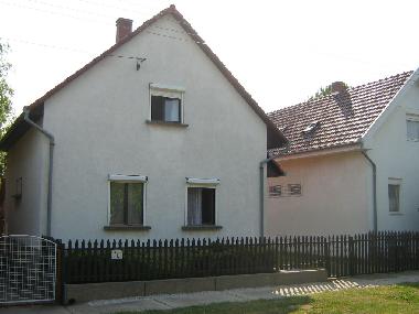 Maison de vacances �/en/au Kiskunmajsa (Bacs-Kiskun)ou appartement ou maison de vacances
