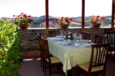 Chambre avec petit d�jeuner �/en/au Ortezzano (AP) (Ascoli Piceno)ou appartement ou maison de vacances