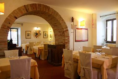 Chambre avec petit d�jeuner �/en/au Ortezzano (AP) (Ascoli Piceno)ou appartement ou maison de vacances