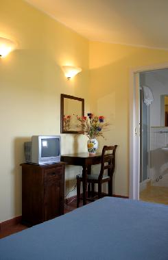 Chambre avec petit d�jeuner �/en/au Ortezzano (AP) (Ascoli Piceno)ou appartement ou maison de vacances
