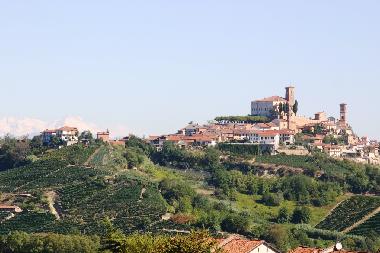 Maison de vacances �/en/au Canale (Cuneo)ou appartement ou maison de vacances