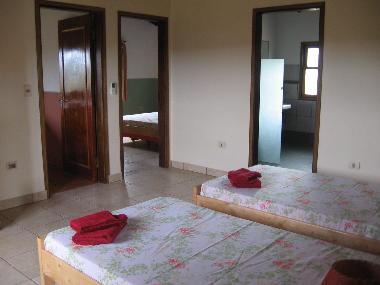 Chambre avec petit d�jeuner �/en/au Melgarejo (Guaira)ou appartement ou maison de vacances