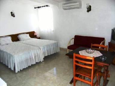 Chambre avec petit d�jeuner �/en/au Lagos (Algarve)ou appartement ou maison de vacances
