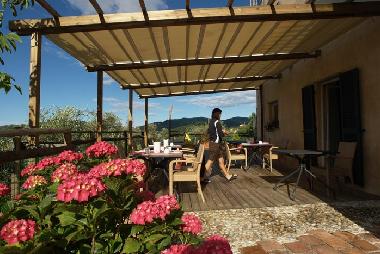 Chambre avec petit d�jeuner �/en/au Carasco (Genova)ou appartement ou maison de vacances