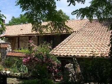 Maison de vacances �/en/au Loubes-Bernac (Dordogne)ou appartement ou maison de vacances