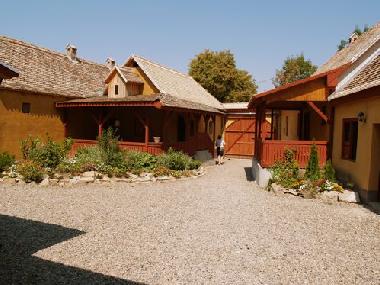 Chambre avec petit d�jeuner �/en/au Cund / Bahnea (Mures)ou appartement ou maison de vacances