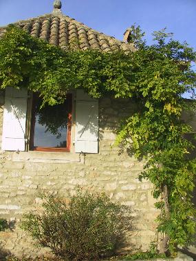 Maison de vacances �/en/au GRIGNAN Chamaret (Dr�me)ou appartement ou maison de vacances