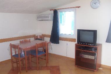 Maison de vacances �/en/au Lozice auf Insel Vir (Zadarska)ou appartement ou maison de vacances