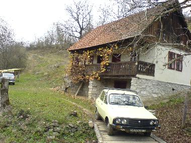 Maison de vacances �/en/au uibaresti (Hunedoara)ou appartement ou maison de vacances
