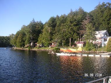 Maison de vacances �/en/au Port Loring (Ontario)ou appartement ou maison de vacances