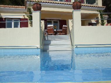 Maison de vacances �/en/au Perigiali (Lefkada)ou appartement ou maison de vacances