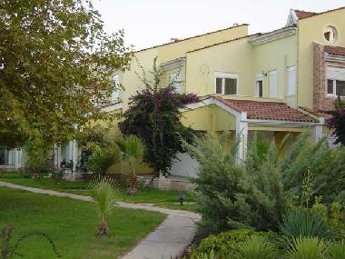 Maison de vacances �/en/au camyuva (Antalya)ou appartement ou maison de vacances